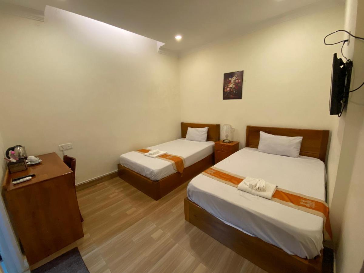 Phnom Penh Le Vincent Hotel Exterior photo